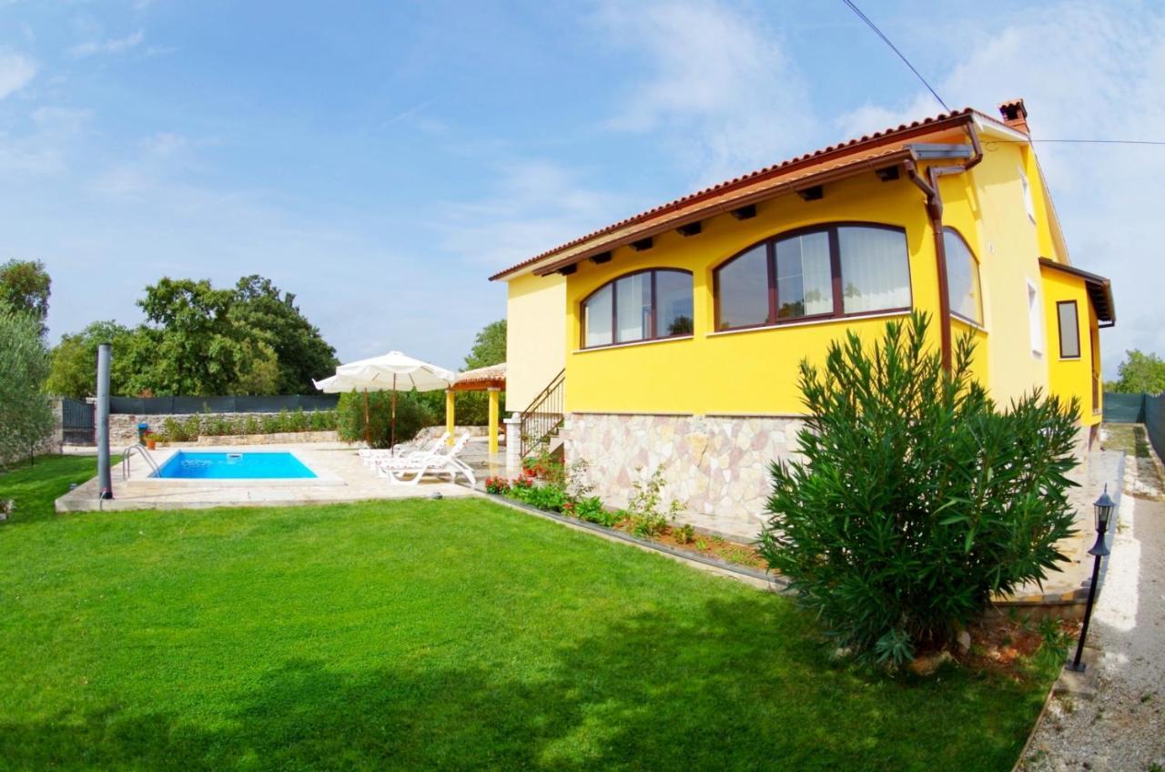 House Sandi, village Juršići Extérieur photo